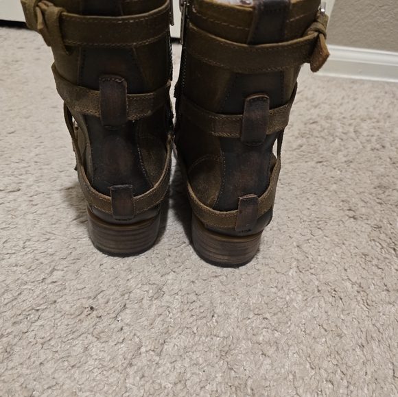 Freebird Raine - Picture 3 of 4